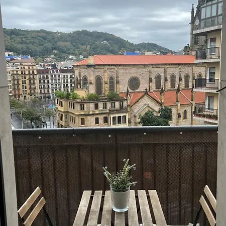 Confort 10 En Gros Apartament